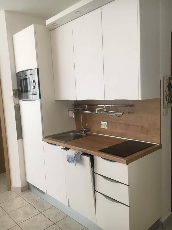 Olivia, Seaside Apartment In Medulin, Croatia Ngoại thất bức ảnh
