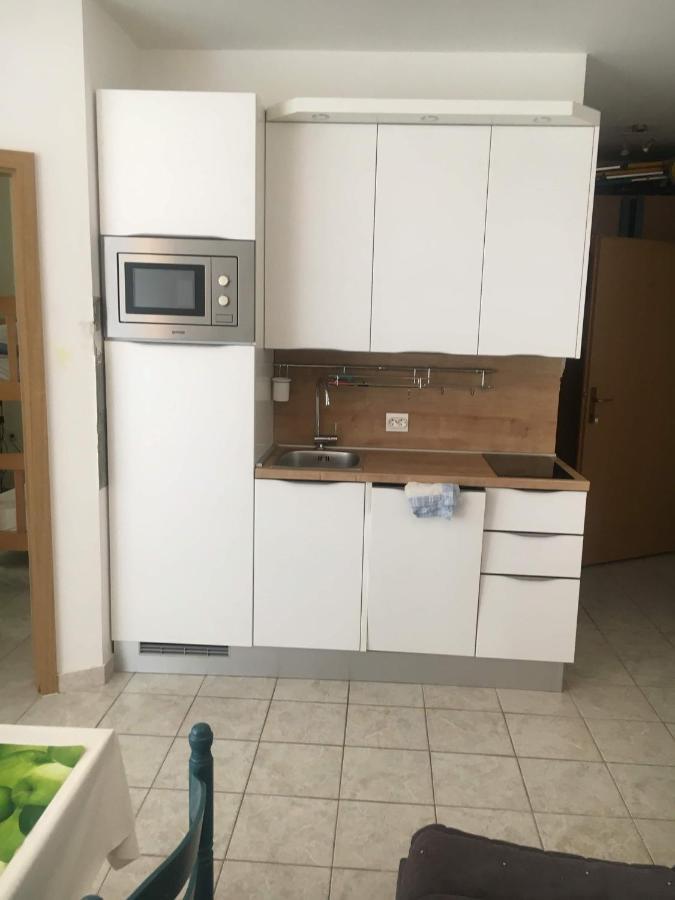 Olivia, Seaside Apartment In Medulin, Croatia Ngoại thất bức ảnh