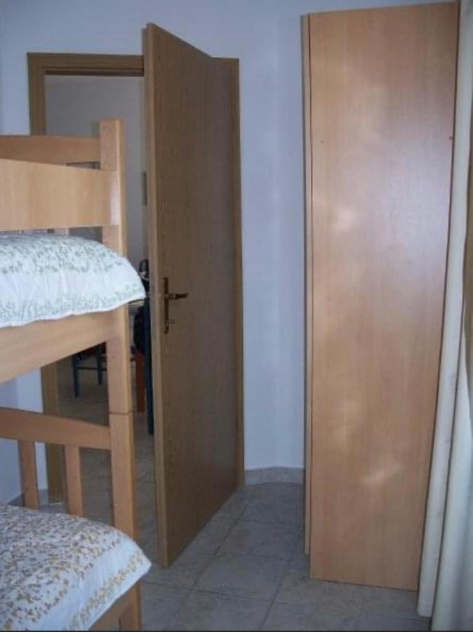 Olivia, Seaside Apartment In Medulin, Croatia Ngoại thất bức ảnh